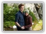 Edward fica fora da batalha para proteger Bella